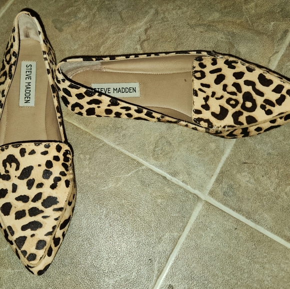 Shoes - Picture 4 of 6